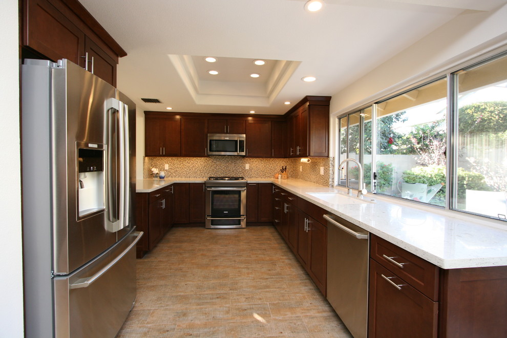 Design ideas for a traditional kitchen in Orange County.