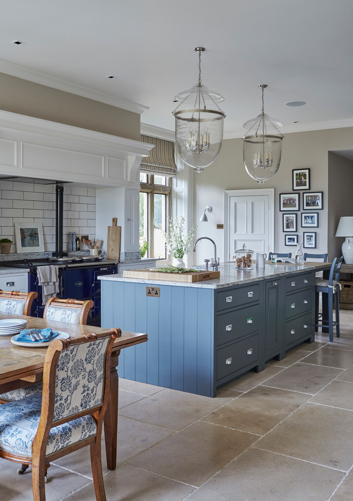 Example of a classic kitchen design in Gloucestershire