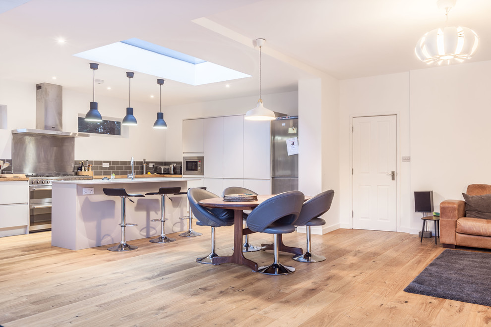 Single storey side and rear extension in New Malden Contemporary