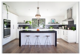 Modern White U-Shaped Full Kitchen Set