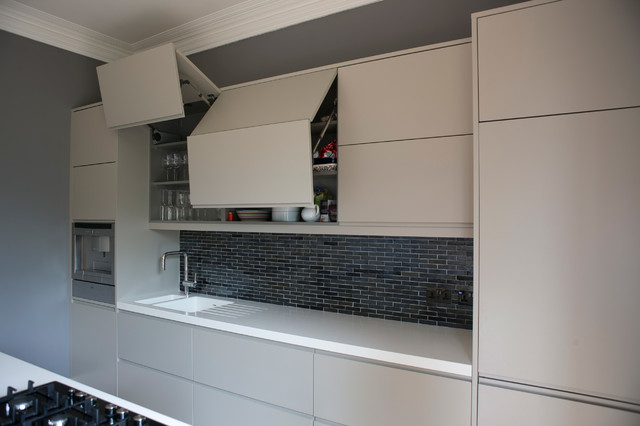 Sleek Handleless J Profile Kitchen Modern Kitchen Other By Number Eighty One Houzz