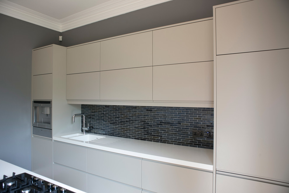 Sleek Handleless J Profile Kitchen Modern Kitchen Other By Number Eighty One Houzz Uk