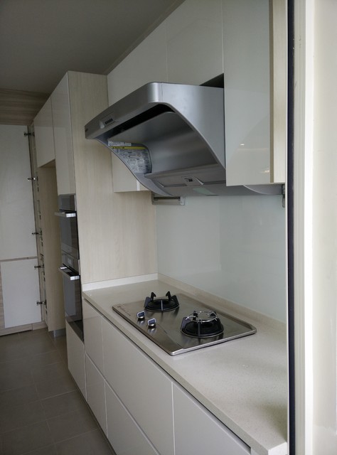 Small BTO Kitchen with Island - Küche - Singapur - von Kitchen Livin ...