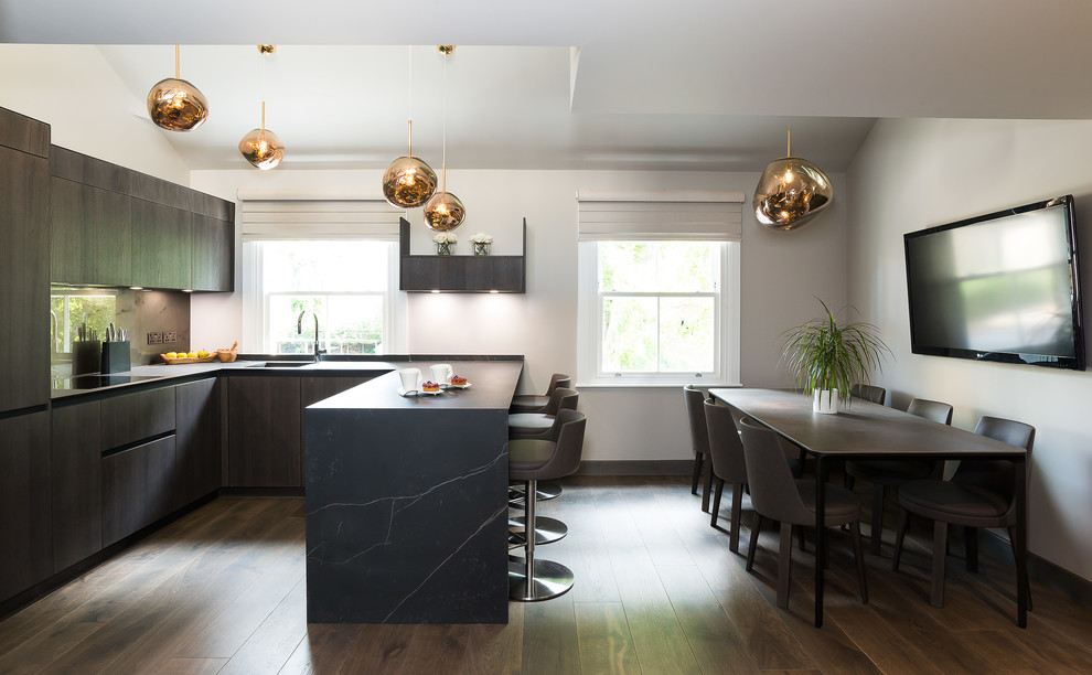 Small U Shape Kitchen Kensington, London Modern Kitchen London