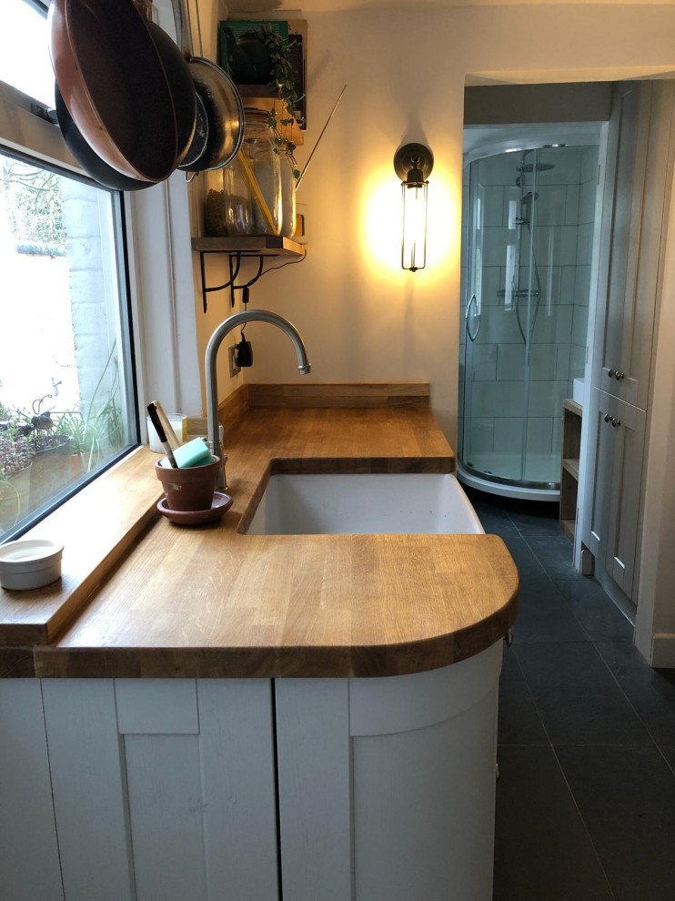 Small, Victorian terrace kitchen Traditional Kitchen Hampshire