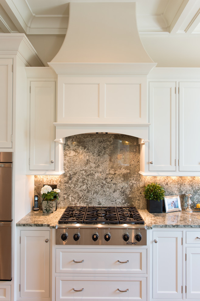 Inspiration for a timeless kitchen remodel in Charleston with stainless steel appliances