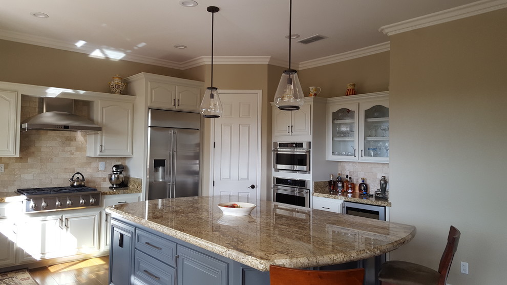 Solomon Kitchen Traditional Kitchen Sacramento by Hobrecht
