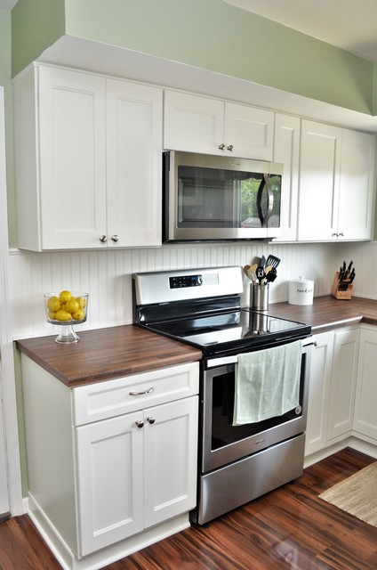 South Bend In Haas Signature Collection Fresh And Clean Kitchen Country Kitchen Other By Bailey S Cabinets Houzz Au