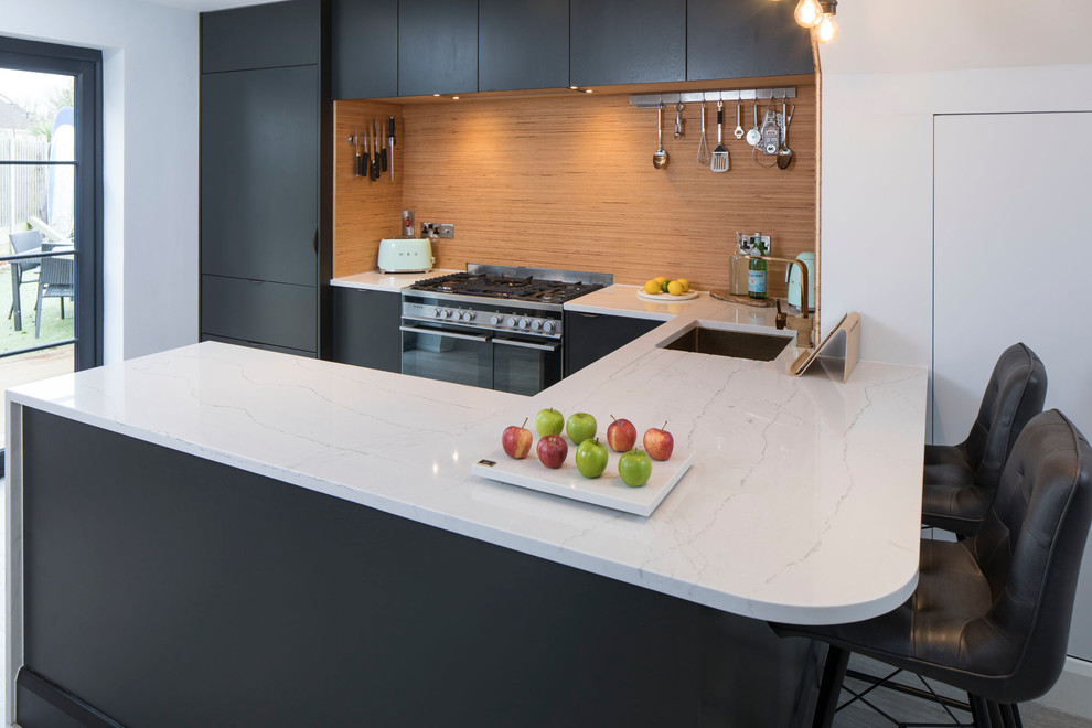 South Dublin Contemporary Kitchen Dublin by Roundwood Design
