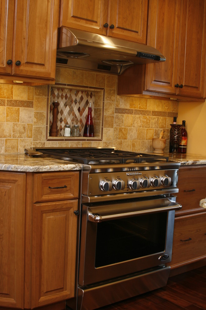 South Plainfield Ranch Traditional Kitchen New York by MFM