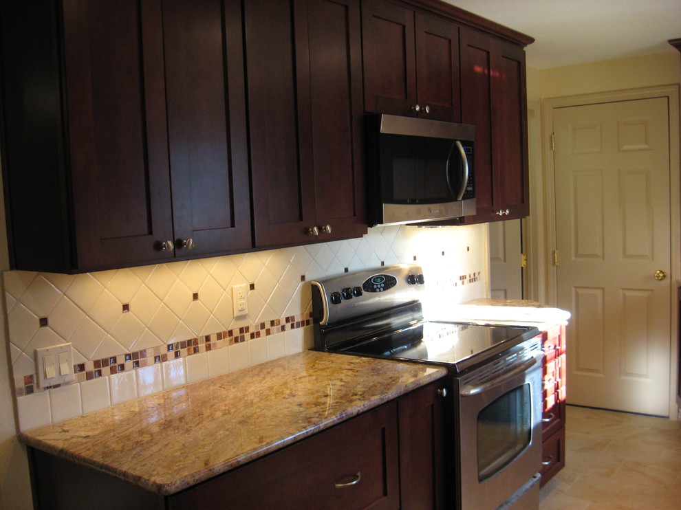 Spanaway Remodel Craftsman Kitchen Seattle by Parr