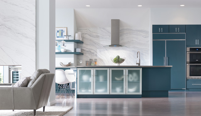 https://st.hzcdn.com/simgs/pictures/kitchens/spotlight-decora-cabinetry-the-corner-cabinet-img~dfe1169804452aaa_4-8133-1-bf36b66.jpg