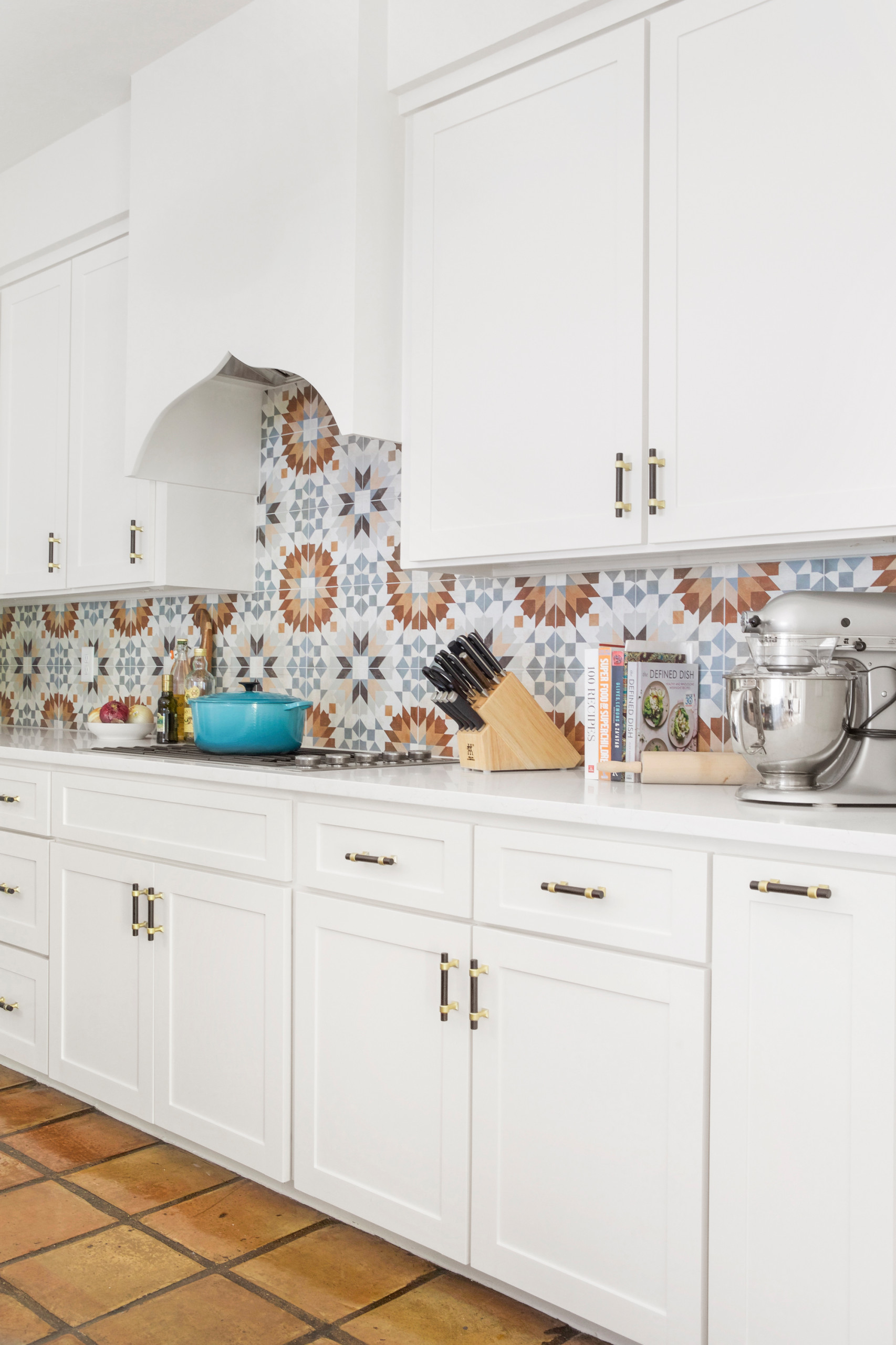 Красивая напольная плитка на кухне: 30 идей на фото | Отделка пола плиткой
