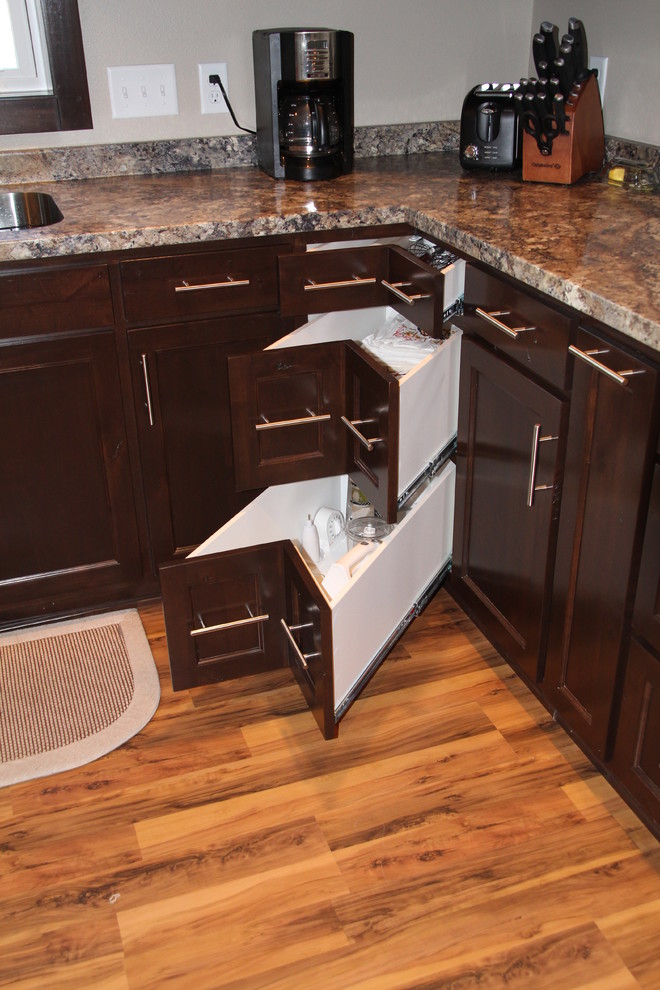 Staggered Kitchen with Hidden Pantry Modern Kitchen