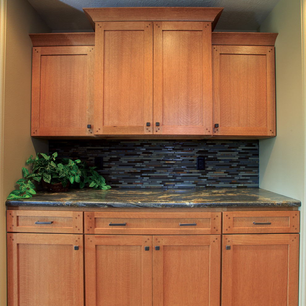 Starmark Cabinetry Two Tone Kitchen Today S Starmark Custom Cabinetry And Furniture Img~48b1d48d0a5f863e 9 8610 1 60a1501 