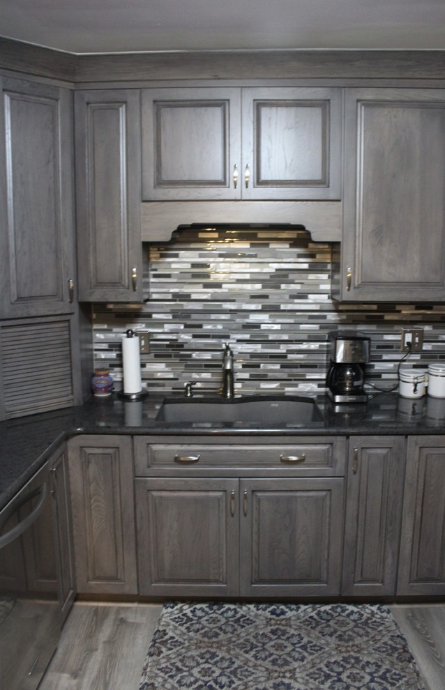 Starmark Kitchen - Hickory Ridgeville in Driftwood w/ Ebony Glaze ...