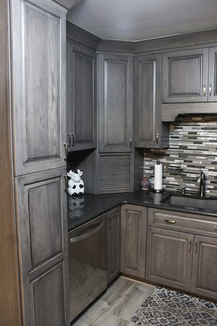 Starmark Kitchen Hickory Ridgeville In Driftwood W Ebony Glaze American Traditional Detroit By Cabinetry Better Bilt Houzz Starmark Kitchen Hickory Ridgeville, Starmark Kitchen Cabinets