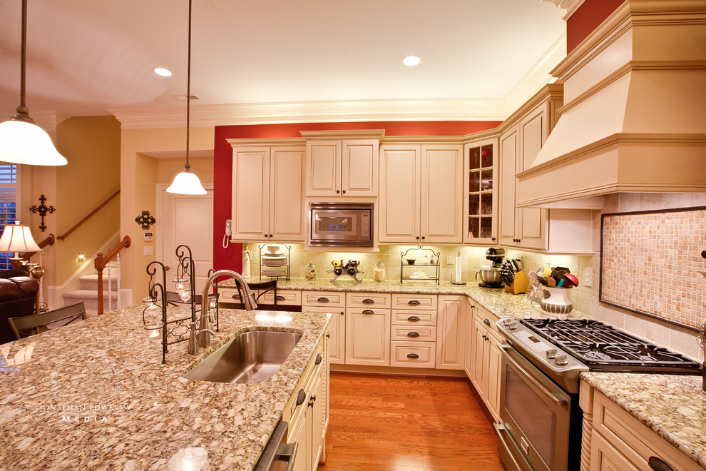 Stephen Alexander Homes & Neighborhoods Traditional Kitchen Other