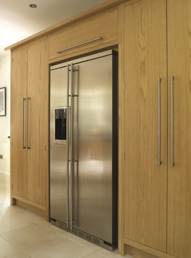 Storage & Clean Lines Kitchen Modern Kitchen Surrey by Figura Kitchens & Interiors Houzz