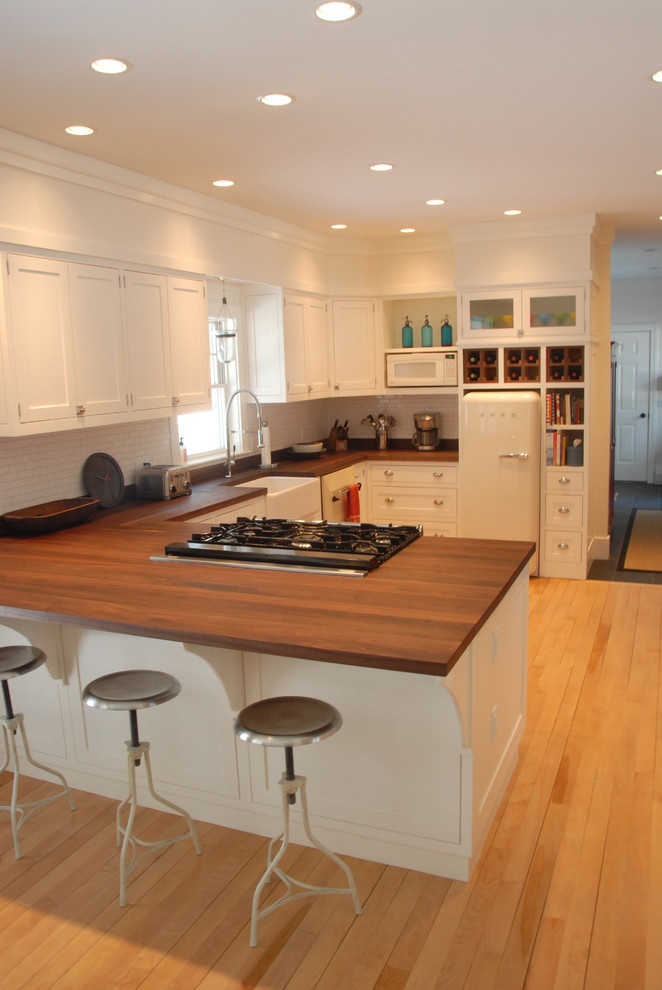 Stowe, Vermont Kitchen Remodel Farmhouse Kitchen Burlington by
