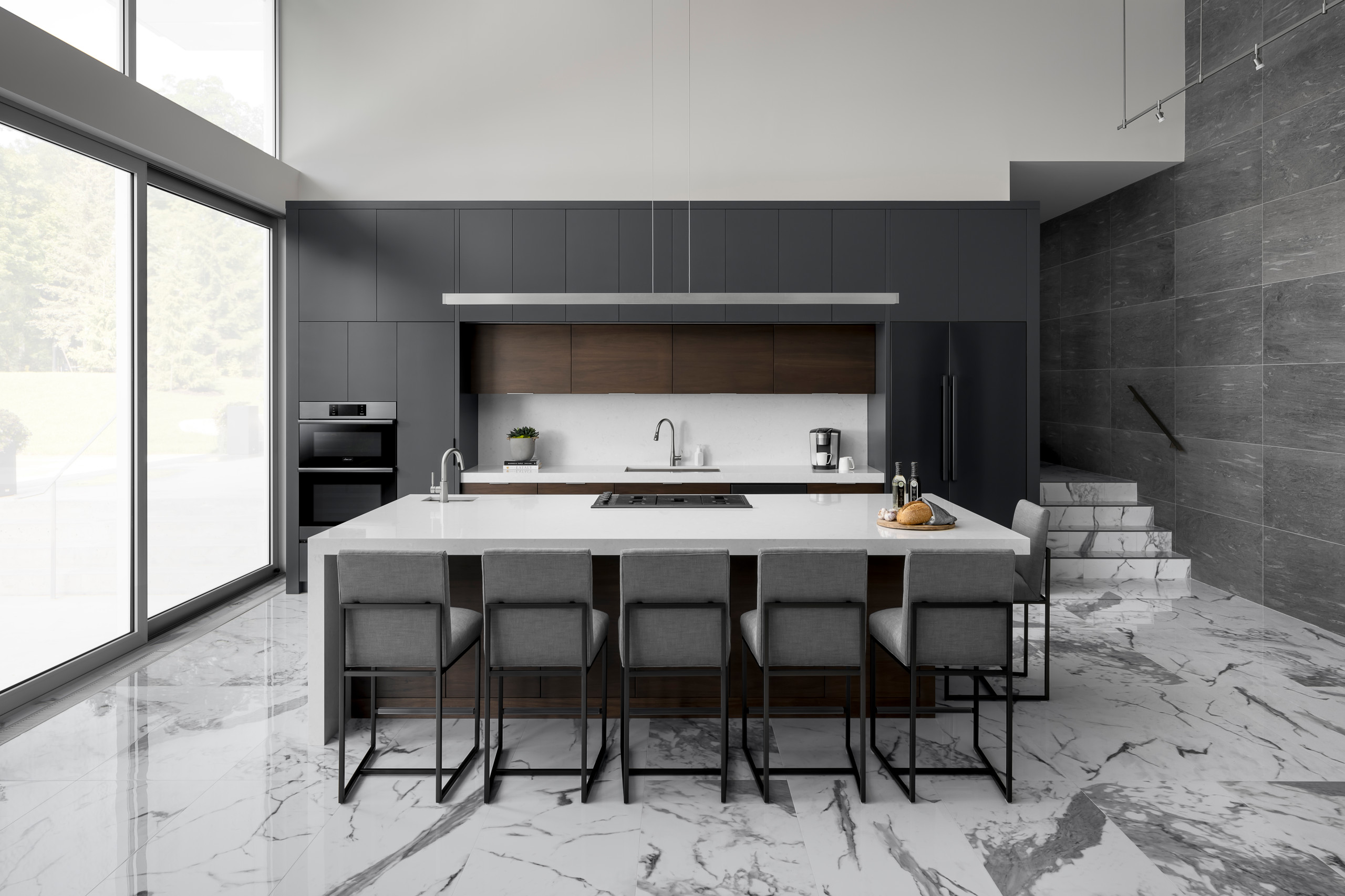 75 Beautiful Marble Floor Kitchen With Black Cabinets Pictures Ideas July 2021 Houzz