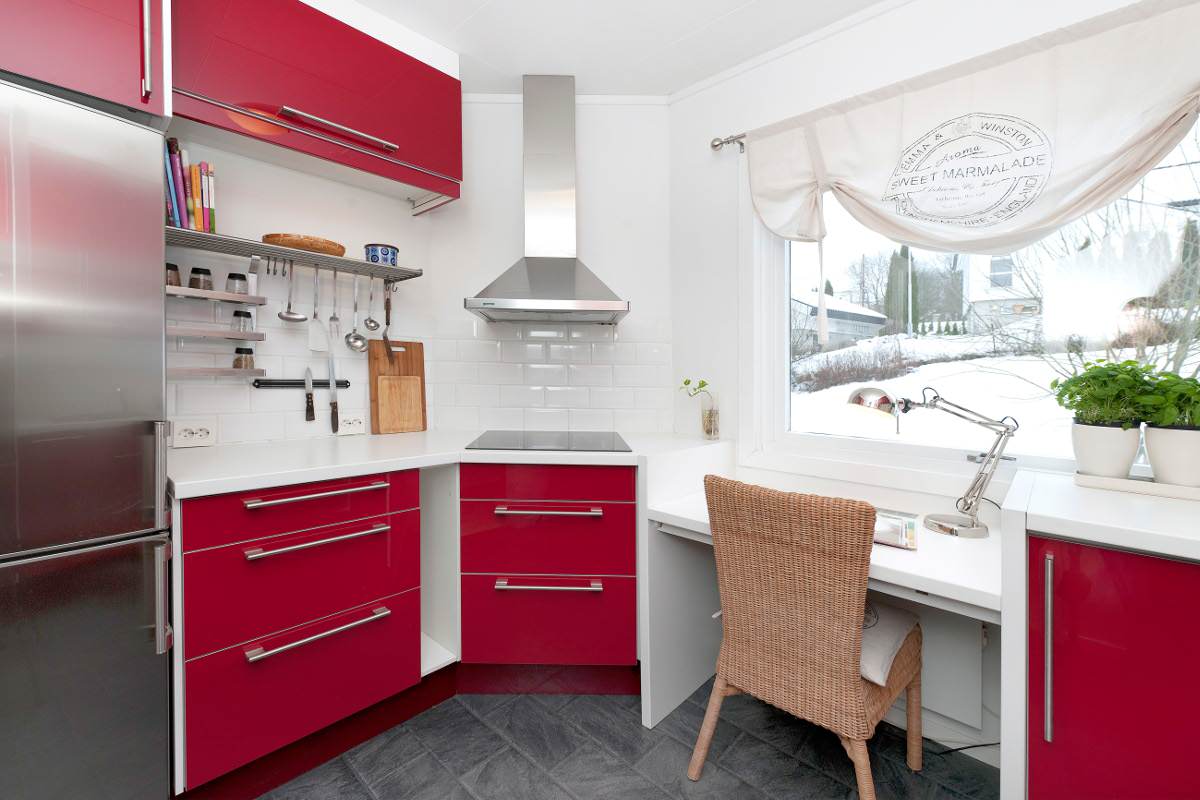 75 Most Popular 75 Beautiful Kitchen with Red Cabinets and Laminate  Countertops Ideas and Designs Design Ideas for January 2022 | Houzz IE