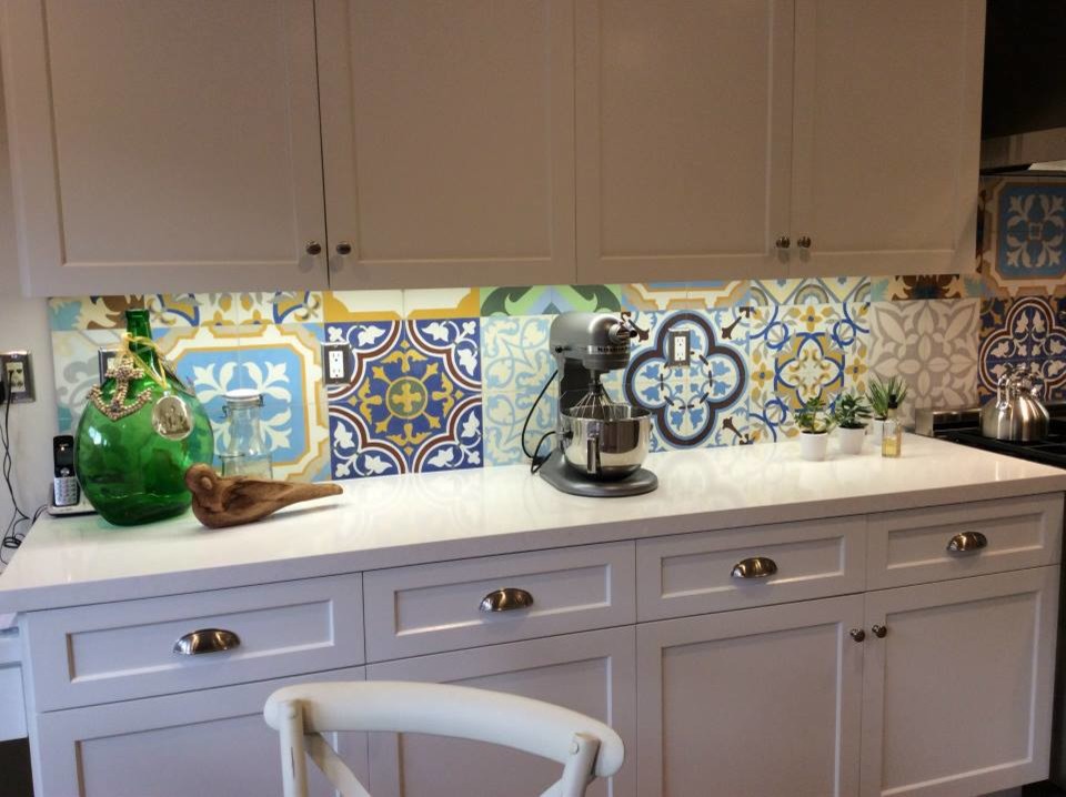 Minimalist kitchen photo in San Diego with multicolored backsplash