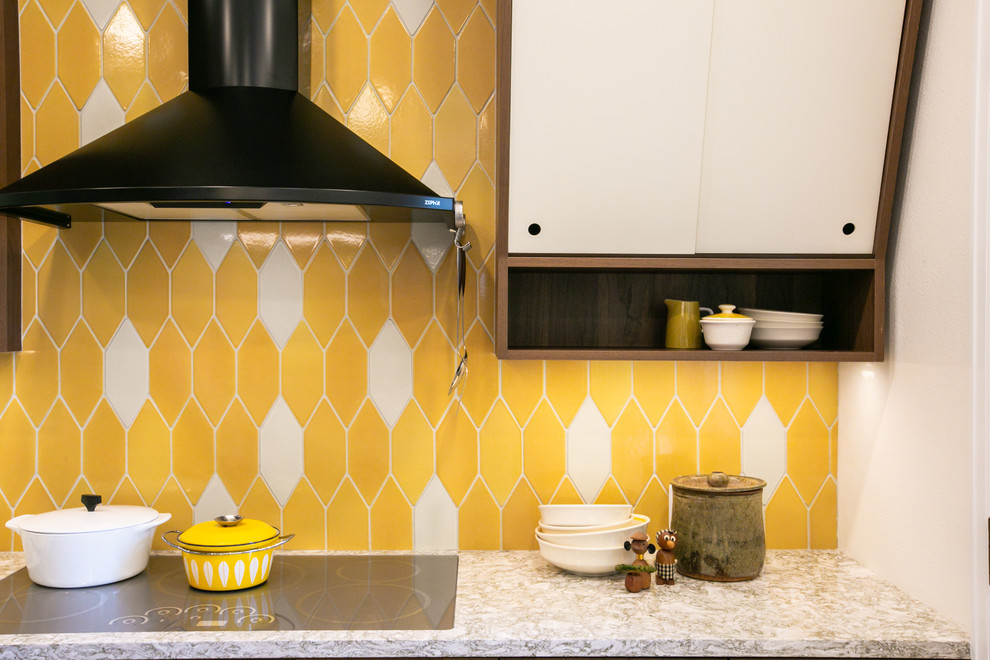 kitchen backsplash for yellow wall