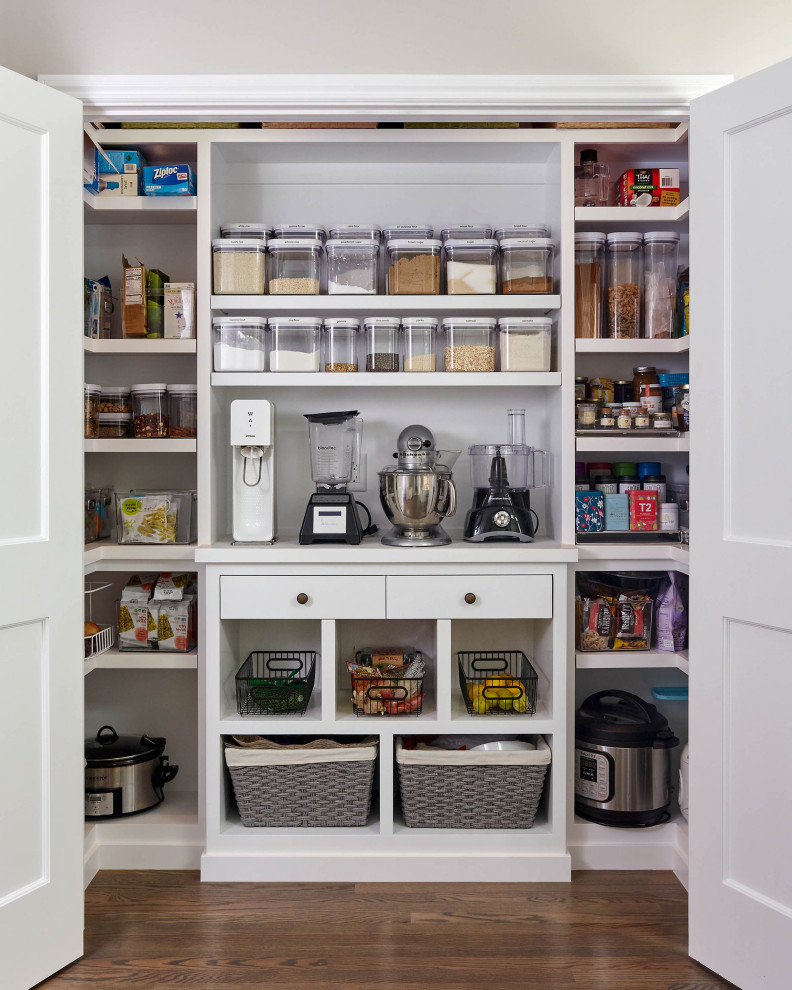 Example of a transitional kitchen design in San Francisco