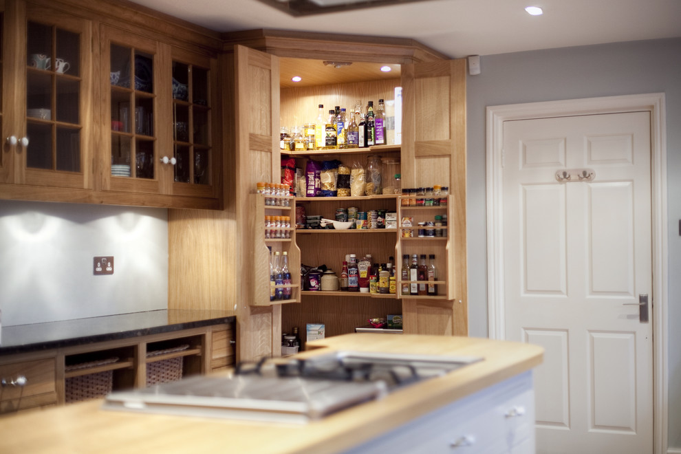 Elegant kitchen photo in London