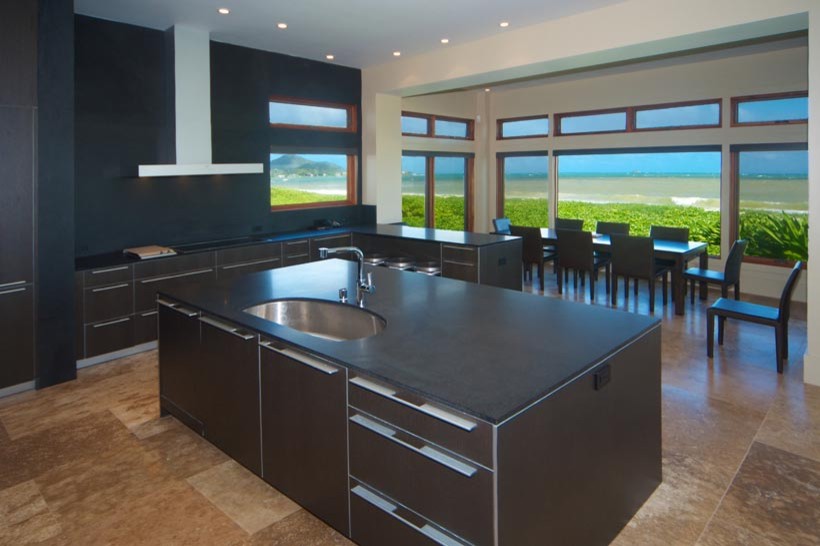 Contemporary kitchen in Hawaii.