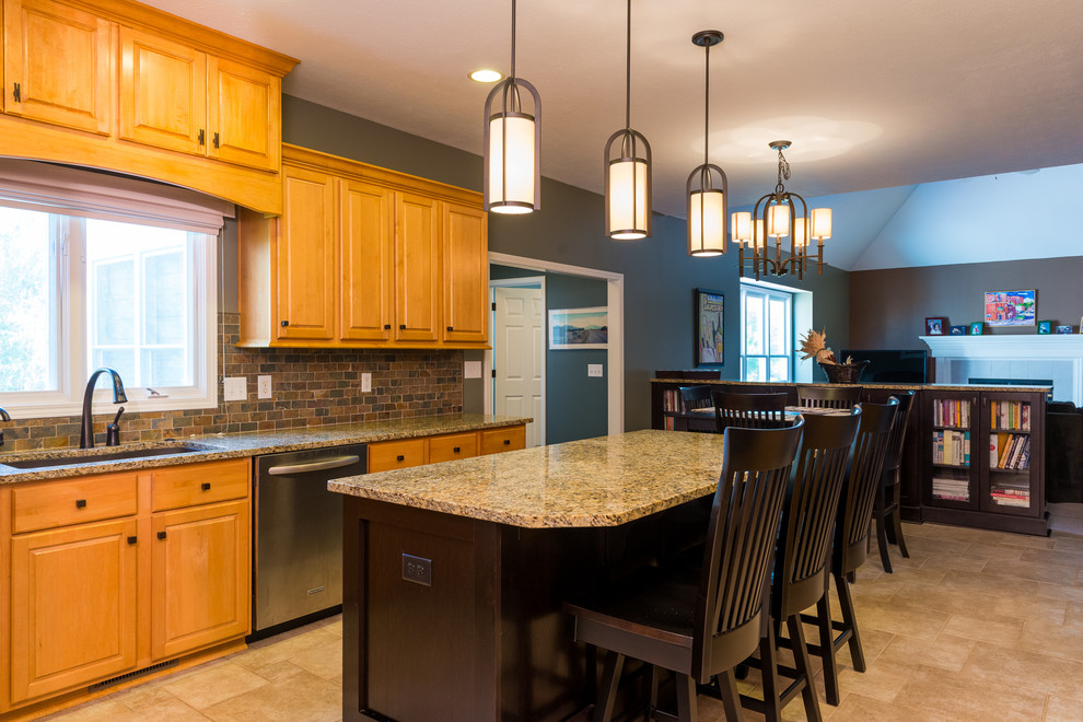Example of an arts and crafts kitchen design in Indianapolis