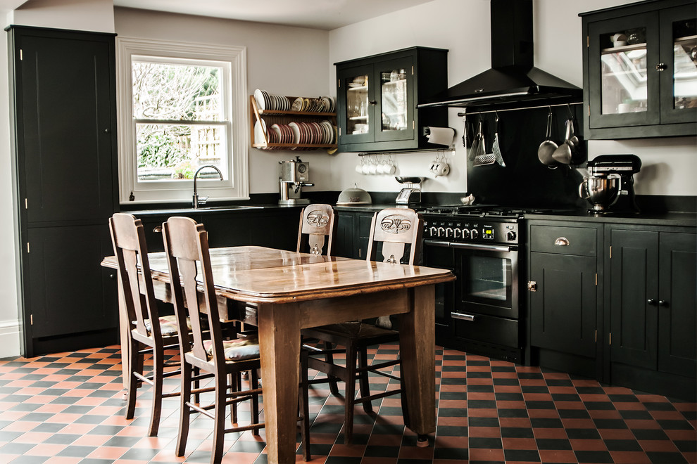 Elegant kitchen photo in London