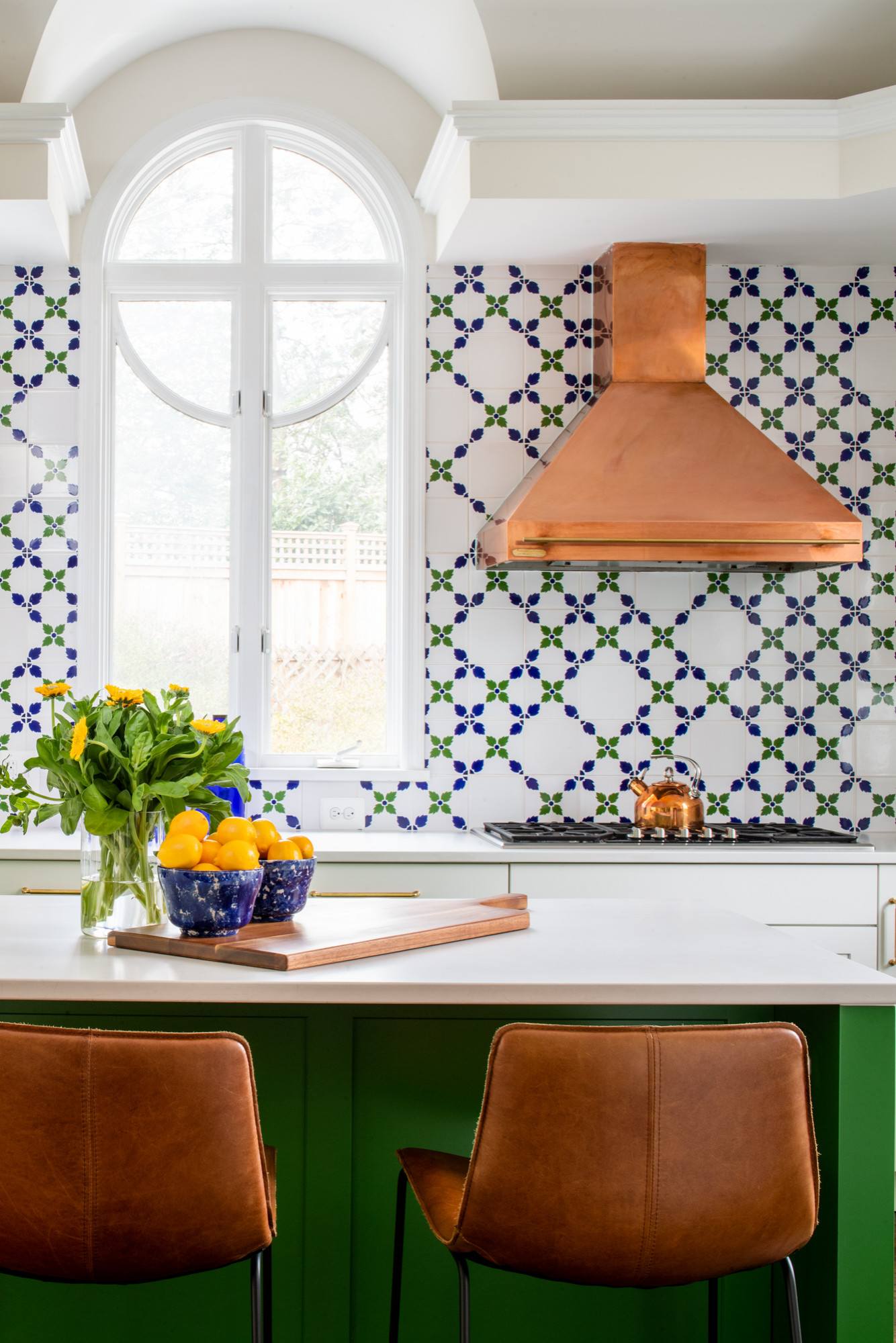 75 Beautiful Contemporary White Kitchen Pictures Ideas November 2020 Houzz