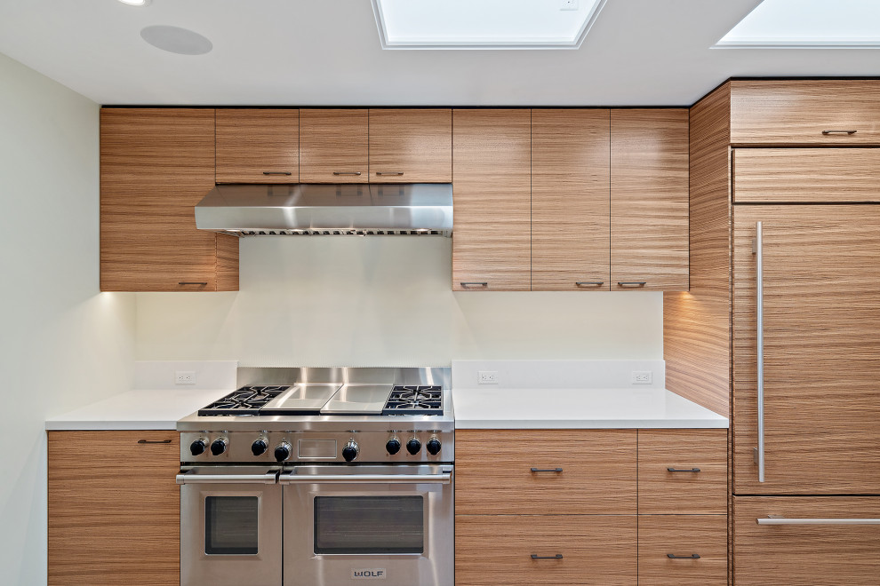 Design ideas for a classic kitchen in San Francisco.