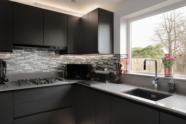 Modern and traditional kitchens and bespoke bedrooms - Blackwood Kitchens  and Furnitures