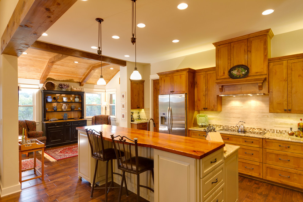 Inspiration for a cottage kitchen remodel in Austin