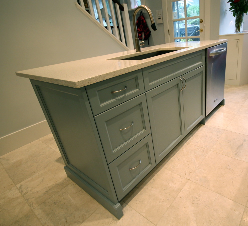 The biggest little kitchen around, 19th & Dunbar Classique Cuisine