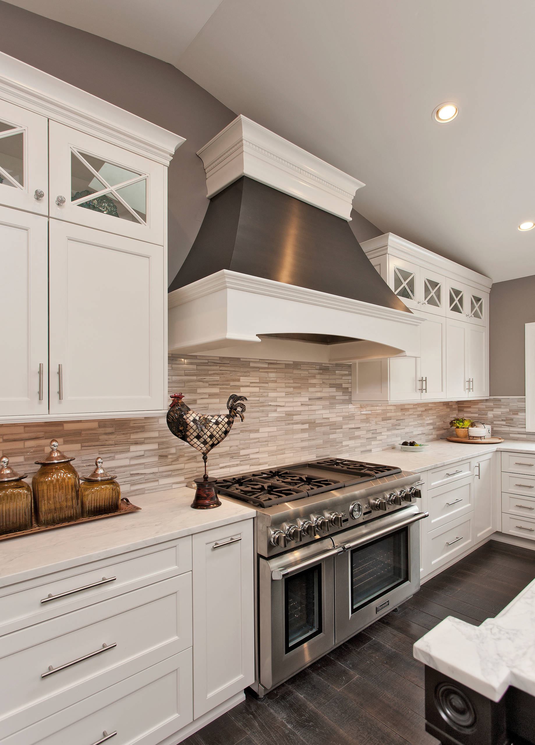 75 Beautiful Kitchen With Stone Tile Backsplash Pictures Ideas July 2021 Houzz