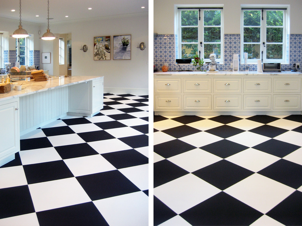 Kitchen - contemporary kitchen idea in Other
