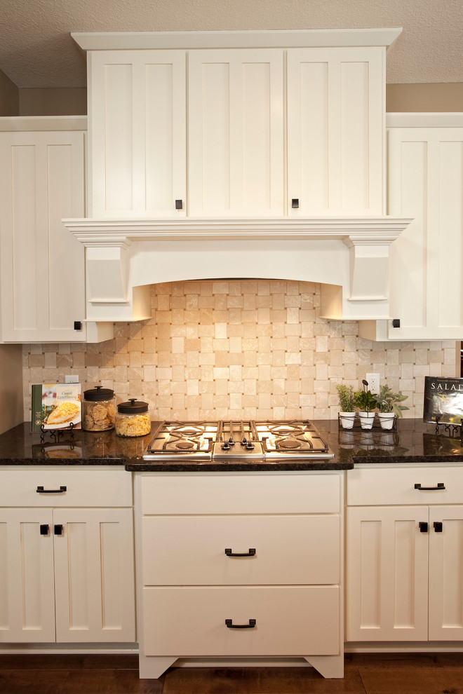 The Hawthorne Traditional Kitchen Minneapolis by Homes by