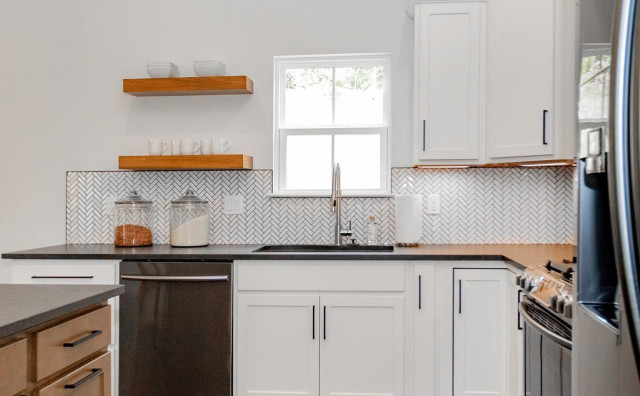The Holly by Angela Raines - Traditional - Kitchen - Other - by Kitchen  Sales & Kitchen Sales Gallery | Houzz