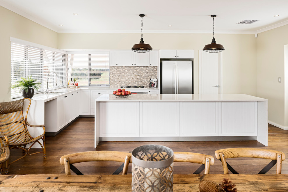 Inspiration for a timeless kitchen remodel in Perth