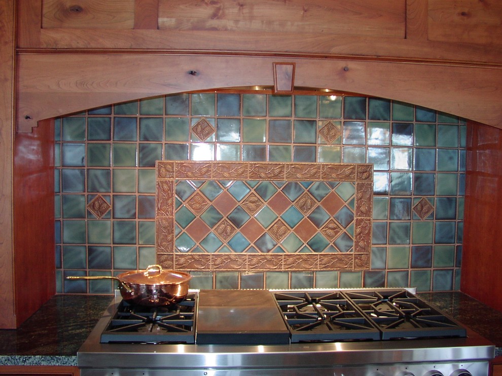 Bild på ett rustikt kök
