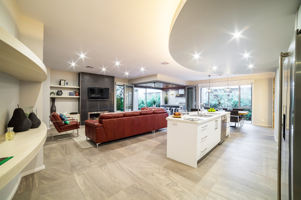 The Majestic display, Traralgon Contemporary Kitchen Melbourne