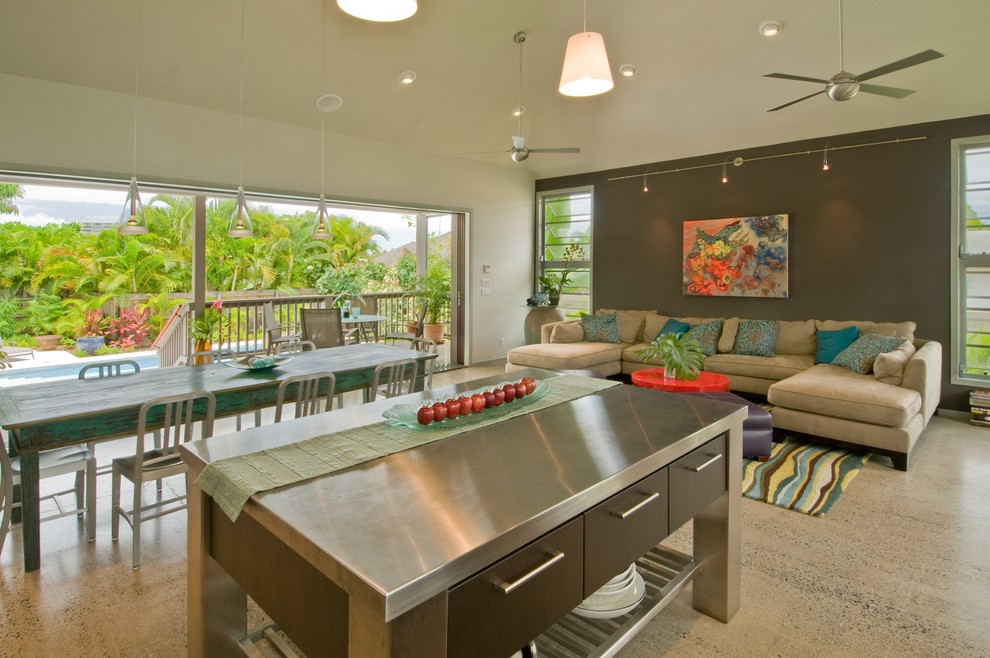 Photo of a world-inspired open plan kitchen in Hawaii.
