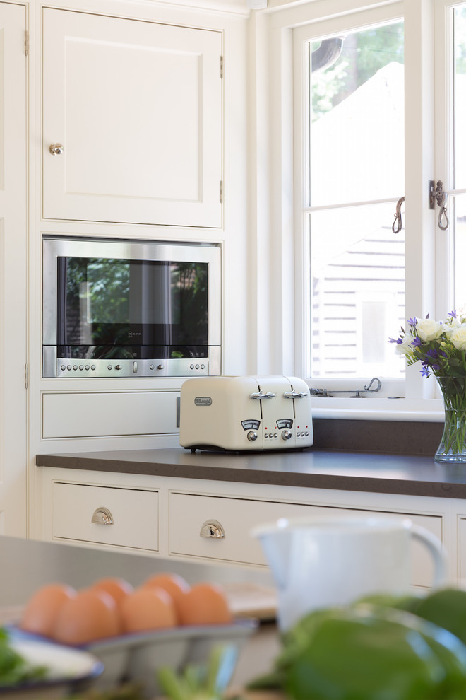 The Old House, Hertfordshire Classic Painted Shaker Kitchen Transitional Kitchen