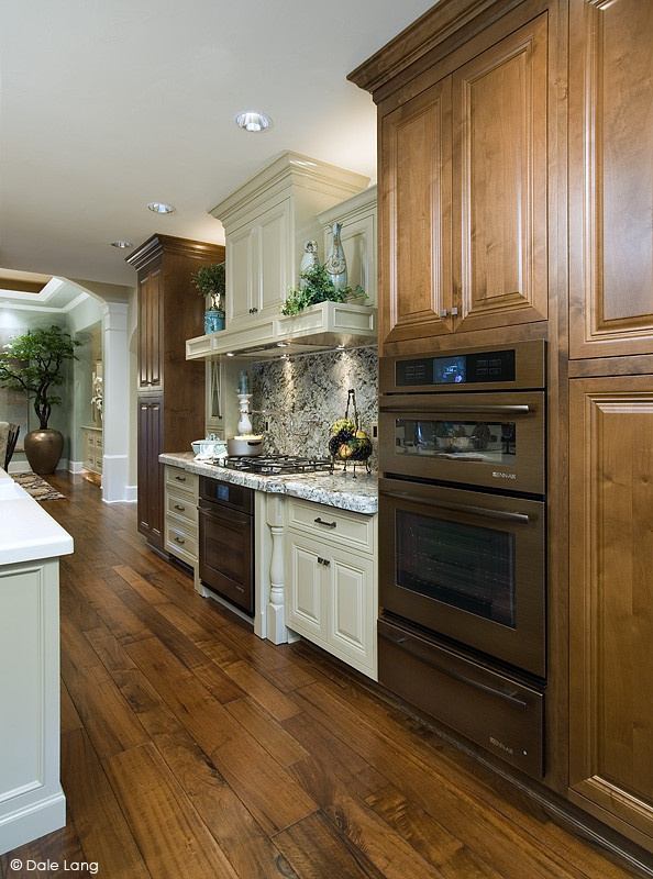 The Paula Deen Nw Street Of Dreams Home Traditional Kitchen Portland By Interior Motives Inc I M Window Treatments Houzz