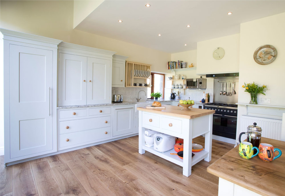 This is an example of a country kitchen in Devon.