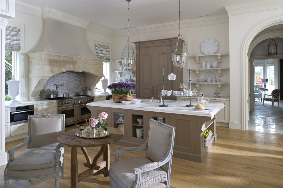 Design ideas for a traditional kitchen in Miami with integrated appliances.